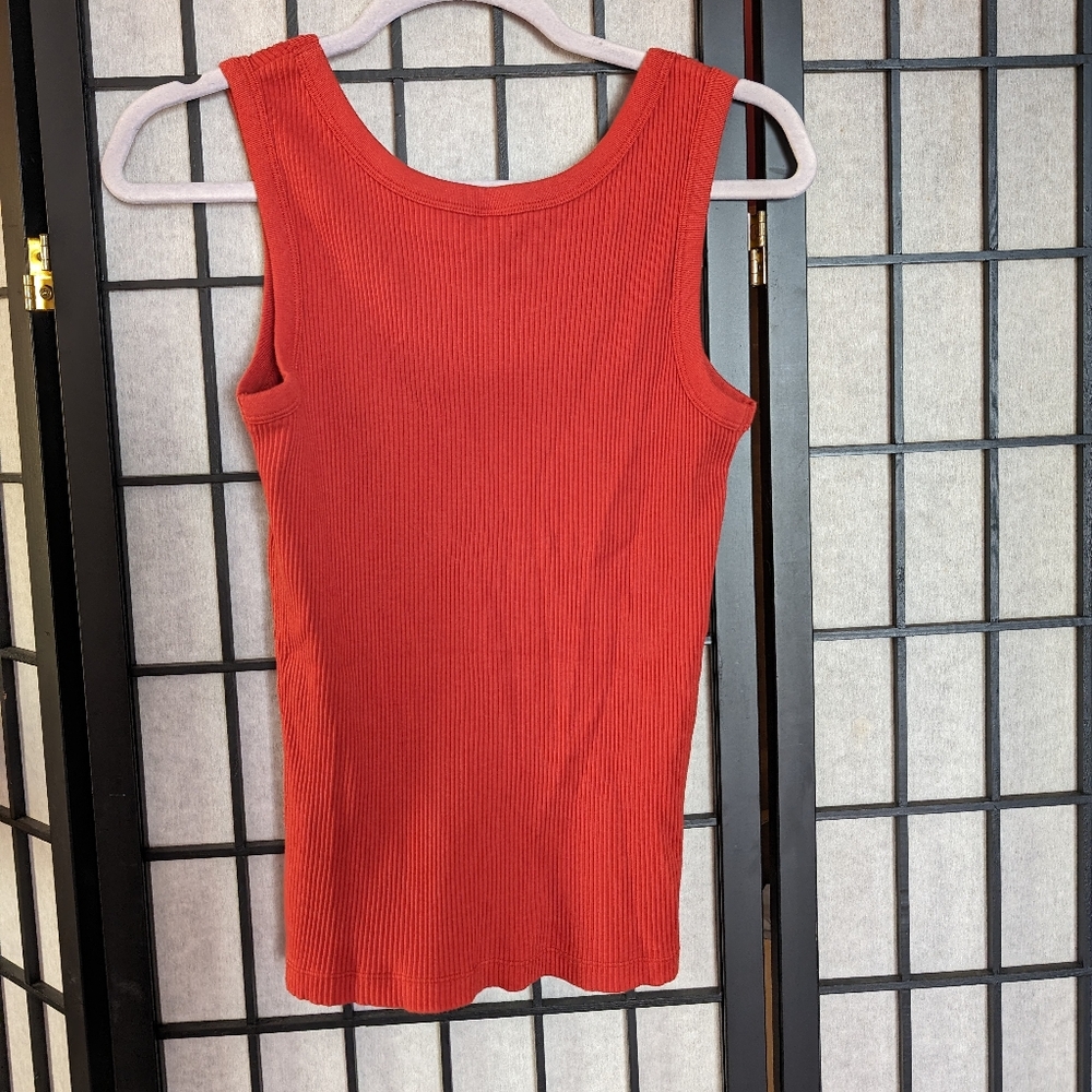 Uniqlo Ribbed Tank - Picture 4 of 4